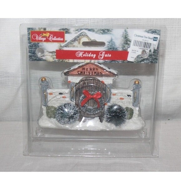 Christmas Tree Shop Village Collection Christmas Village "Holiday Gate" - Picture 1 of 2